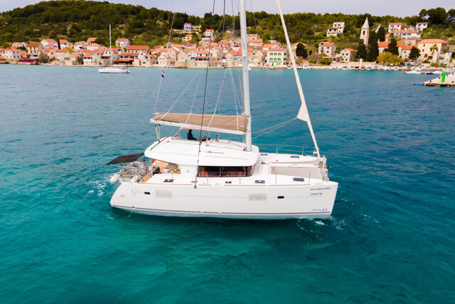 Lagoon 400 S2 - 4 + 2 cab. Miss Moneypenny